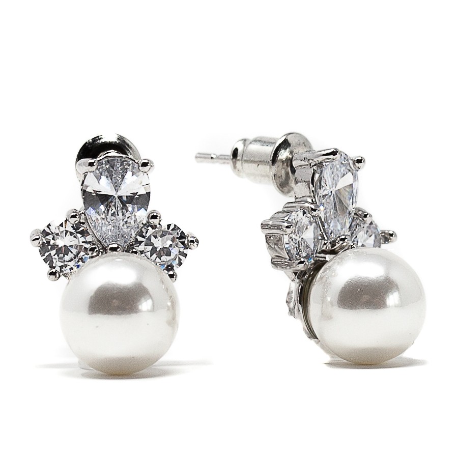 stud earrings pearl, cubic zirconia, timeless, stud earrings, earrings, christmas gift, gift for her, silver earrings fashion earrings, trending earrings, 2022 jewelry, 2022 jewelry trend,